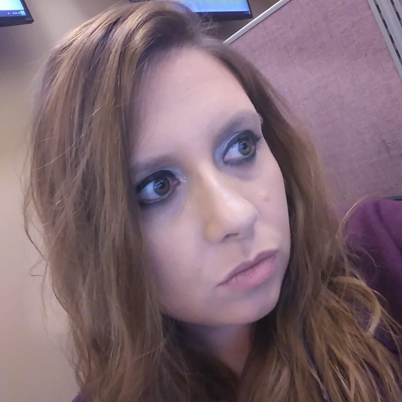 Meet your Posher, Jenna - Picture 1 of 1